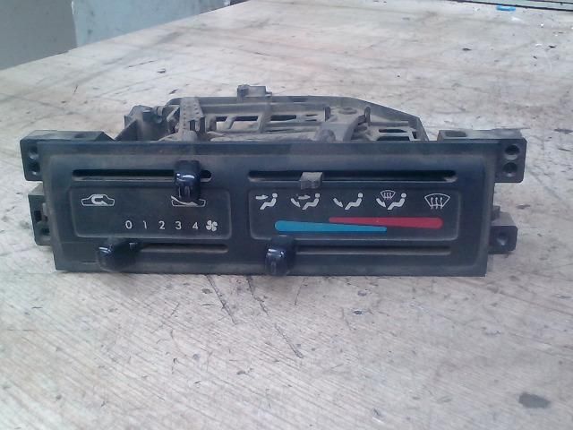 bontott NISSAN VANETTE Fűtéskapcsoló