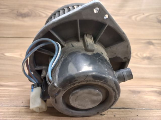 bontott NISSAN VANETTE Fűtőmotor (Klímás)