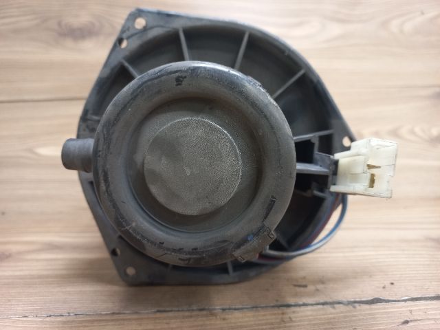 bontott NISSAN VANETTE Fűtőmotor (Klímás)