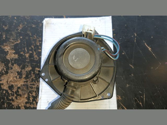 bontott NISSAN VANETTE Fűtőmotor (Nem klímás)