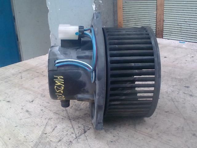 bontott NISSAN VANETTE Fűtőmotor (Nem klímás)