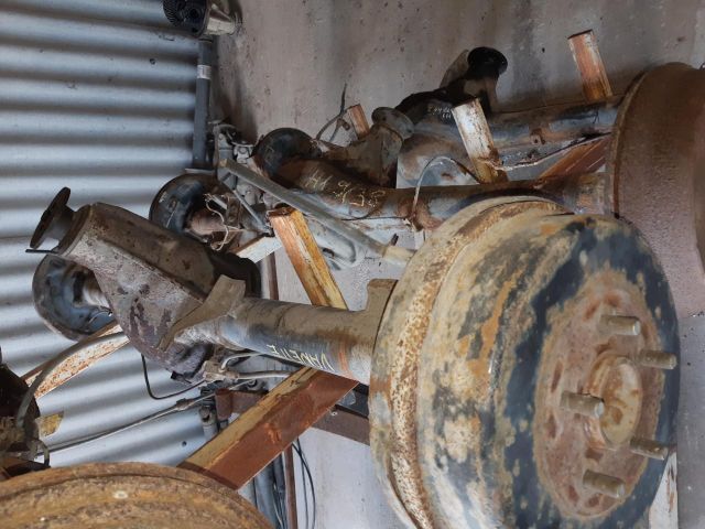 bontott NISSAN VANETTE Hátsó Híd (Dobfékes)