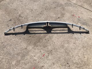 bontott NISSAN VANETTE Hűtőrács