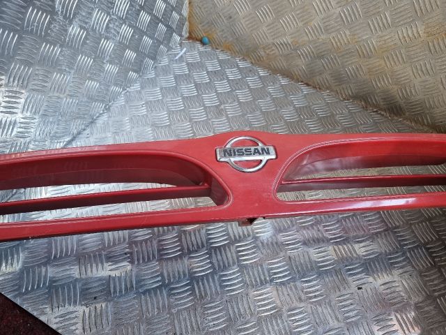 bontott NISSAN VANETTE Hűtőrács