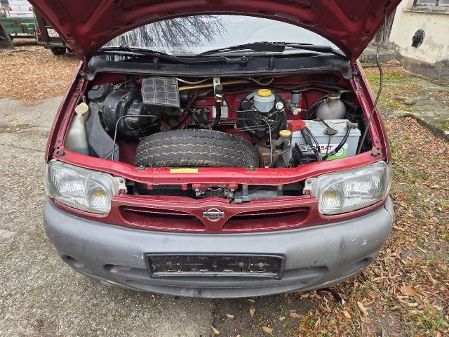 bontott NISSAN VANETTE Hűtőrács