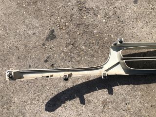 bontott NISSAN VANETTE Hűtőrács