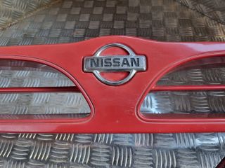 bontott NISSAN VANETTE Hűtőrács