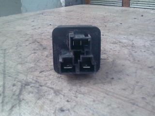 bontott NISSAN VANETTE Izzító Relé