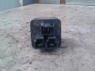 bontott NISSAN VANETTE Izzító Relé