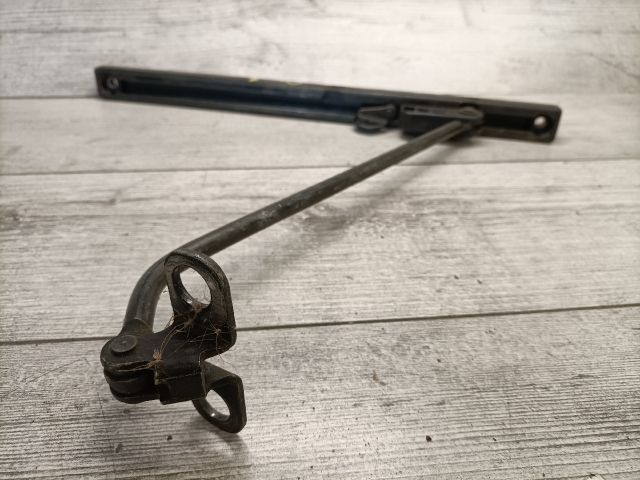 bontott NISSAN VANETTE Jobb Csomagtérajtó Ajtóhatároló