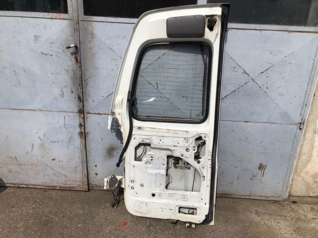 bontott NISSAN VANETTE Jobb Csomagtérajtó (Részeivel)