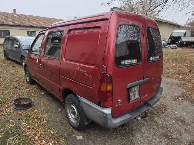 bontott NISSAN VANETTE Jobb Csomagtérajtó (Részeivel)