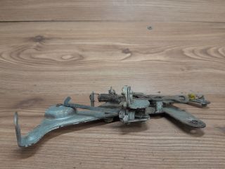 bontott NISSAN VANETTE Jobb Csomagtérajtó Zárszerkezet