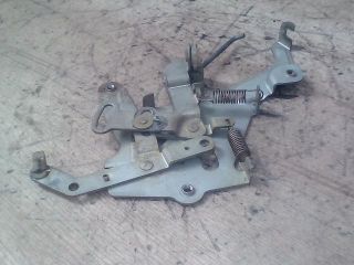 bontott NISSAN VANETTE Jobb Csomagtérajtó Zárszerkezet