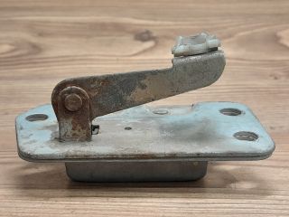 bontott NISSAN VANETTE Jobb Csomagtérajtó Zárszerkezet