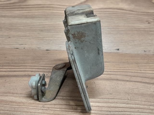 bontott NISSAN VANETTE Jobb Csomagtérajtó Zárszerkezet