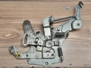 bontott NISSAN VANETTE Jobb Csomagtérajtó Zárszerkezet