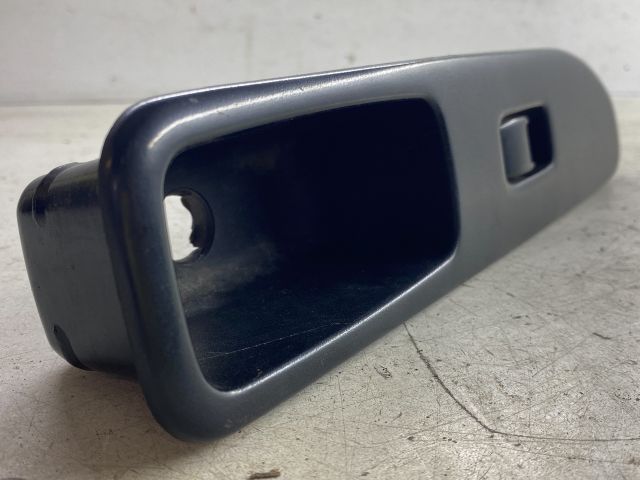 bontott NISSAN VANETTE Jobb első Ablakemelő Kapcsoló