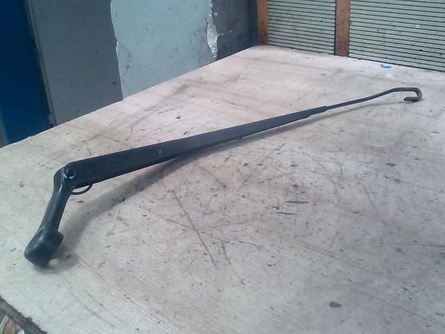 bontott NISSAN VANETTE Jobb első Ablaktörlő Kar