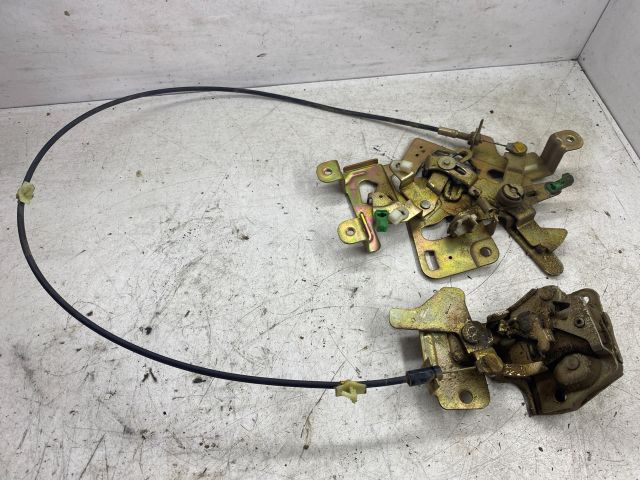 bontott NISSAN VANETTE Jobb első Ajtózár