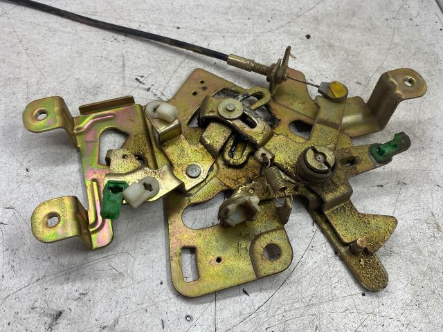 bontott NISSAN VANETTE Jobb első Ajtózár