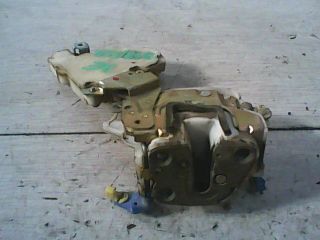 bontott NISSAN VANETTE Jobb első Ajtózár