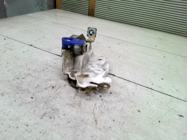 bontott NISSAN VANETTE Jobb első Ajtózár