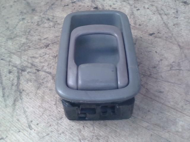 bontott NISSAN VANETTE Jobb első Belső Kilincs