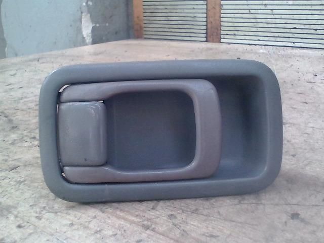 bontott NISSAN VANETTE Jobb első Belső Kilincs