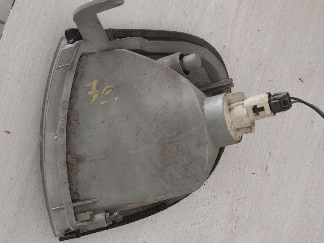 bontott NISSAN VANETTE Jobb első Irányjelző