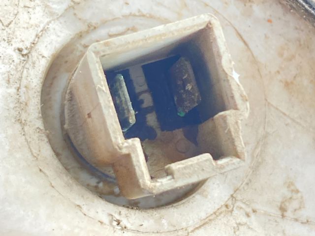 bontott NISSAN VANETTE Jobb Fényszóró