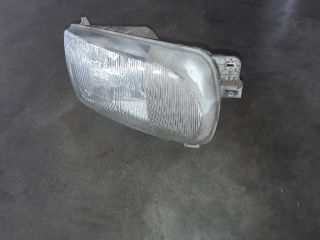 bontott NISSAN VANETTE Jobb Fényszóró