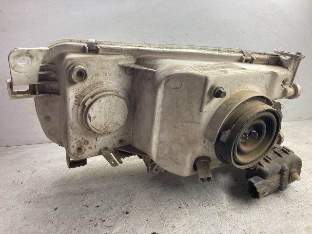 bontott NISSAN VANETTE Jobb Fényszóró