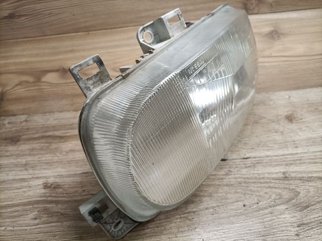 bontott NISSAN VANETTE Jobb Fényszóró