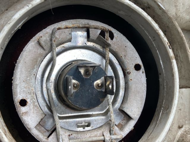 bontott NISSAN VANETTE Jobb Fényszóró