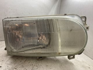bontott NISSAN VANETTE Jobb Fényszóró