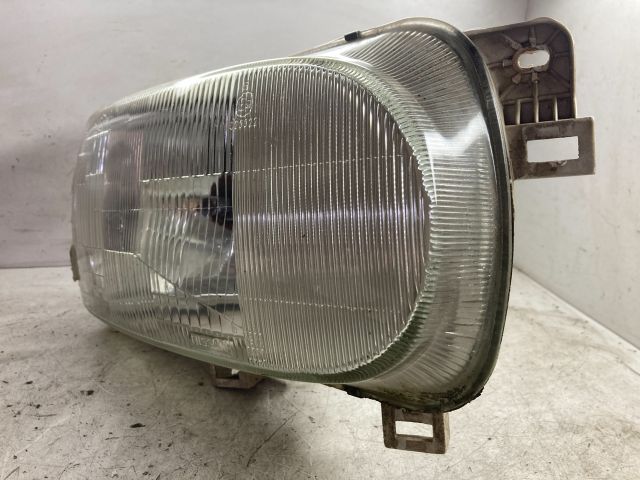bontott NISSAN VANETTE Jobb Fényszóró
