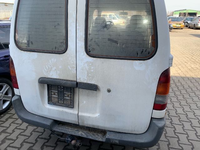 bontott NISSAN VANETTE Jobb hátsó Ajtó (Részeivel)