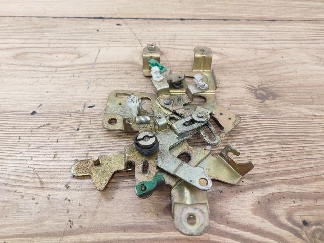 bontott NISSAN VANETTE Jobb hátsó Ajtózár