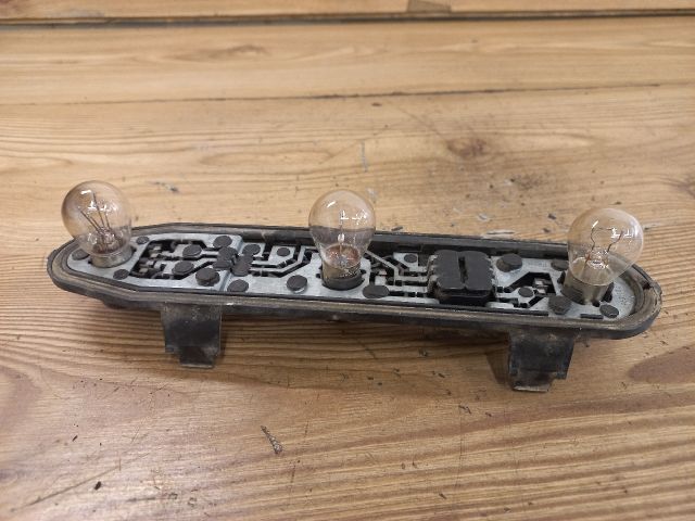 bontott NISSAN VANETTE Jobb Hátsó Lámpa Foglalat