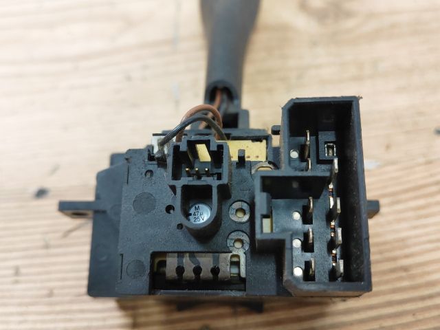 bontott NISSAN VANETTE Jobb Kormánykapcsoló Ablaktörlő