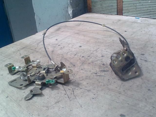 bontott NISSAN VANETTE Jobb Tolóajtó Zárszerkezet