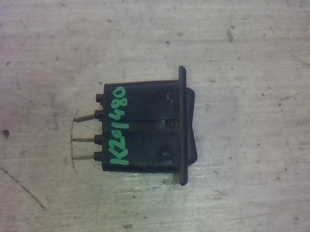 bontott NISSAN VANETTE Kapcsoló (Magában)