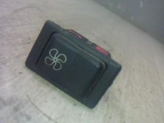 bontott NISSAN VANETTE Kapcsoló (Magában)