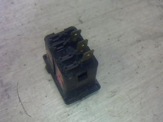 bontott NISSAN VANETTE Kapcsoló (Magában)