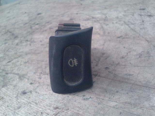 bontott NISSAN VANETTE Ködfényszóró (Pozíciófüggetlen)