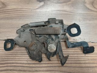 bontott NISSAN VANETTE Motorháztető Zárszerkezet