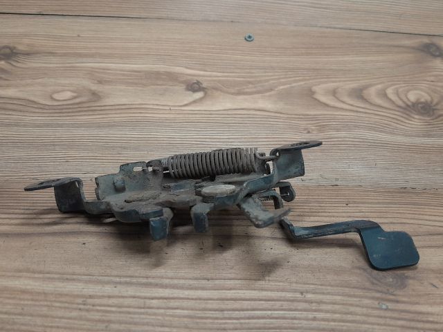 bontott NISSAN VANETTE Motorháztető Zárszerkezet