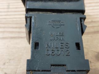 bontott NISSAN VANETTE Vészvillogó Kapcsoló