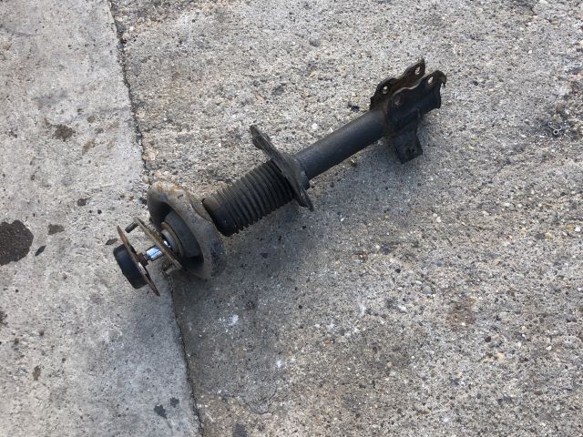 bontott NISSAN X-TRAIL I Bal első Lengéscsillapító